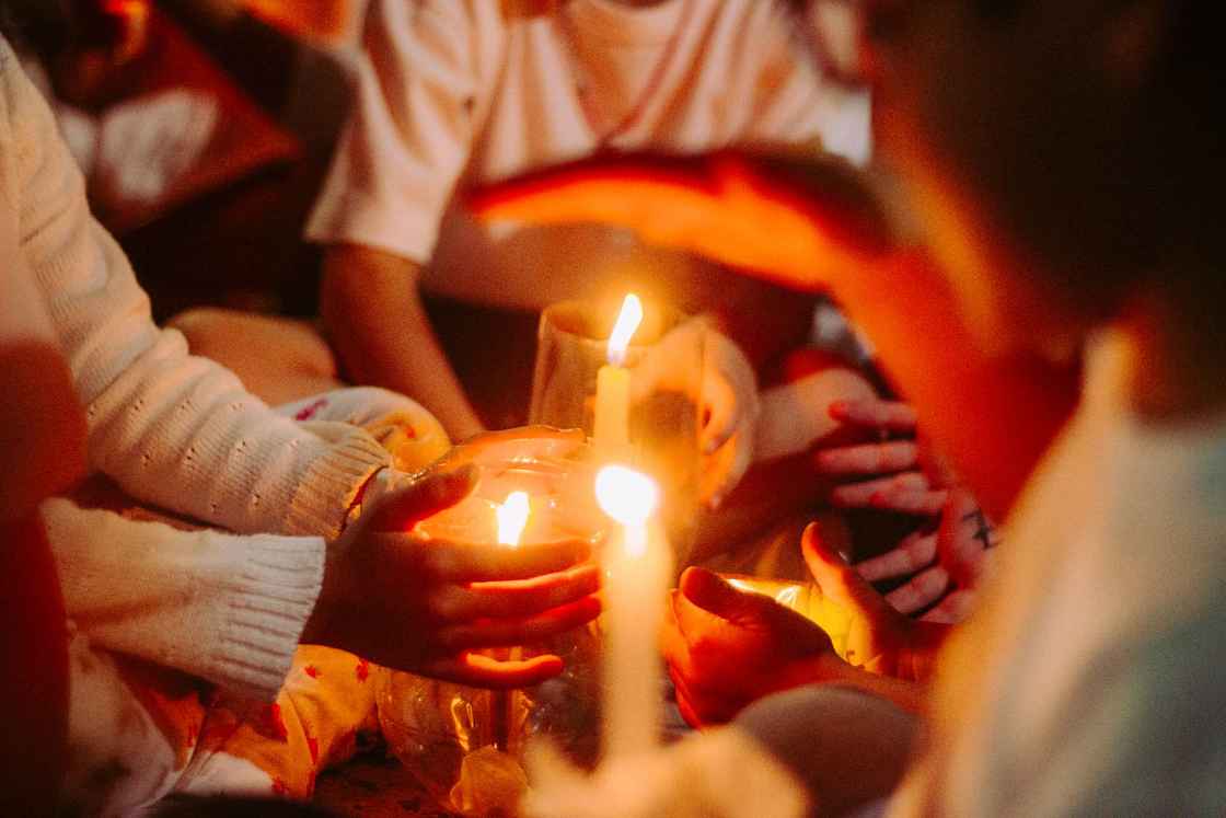 Que seamos manos unidas SER CREYENTE