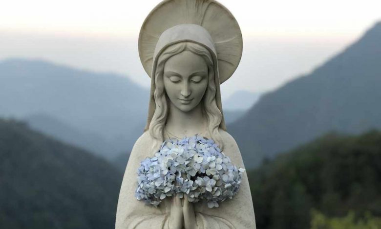 Photo of Madre de los pobres (C. Gabaráin)